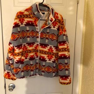 Forever21 Sherpa jacket. Colour: orange,grey white, yellow. Tribal print.